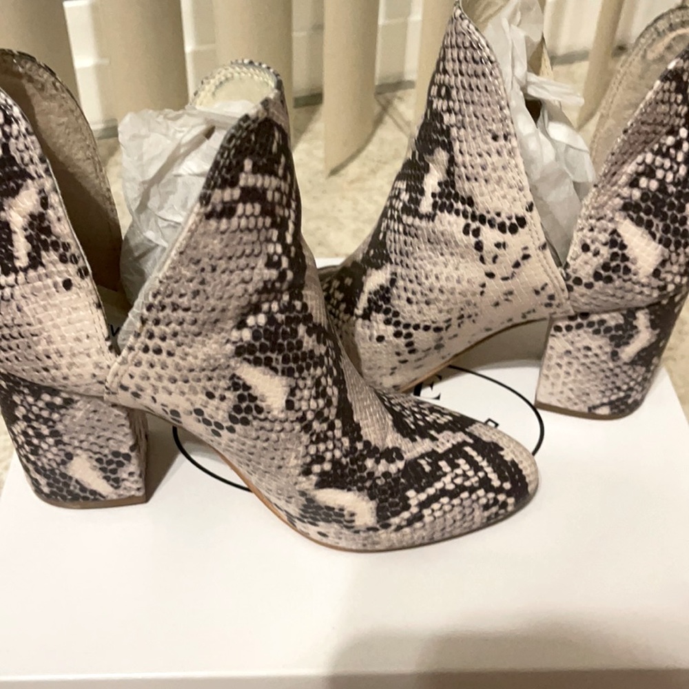 Steven Madden Booties